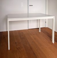 Esstisch weiss schlichtes Design gebraucht guter Zustand