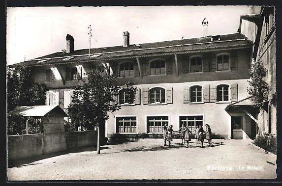 Ansichtskarten: Burtigny, La Maison, Tanzende Mädchen – Gebraucht aus Berlin von bartko-reher