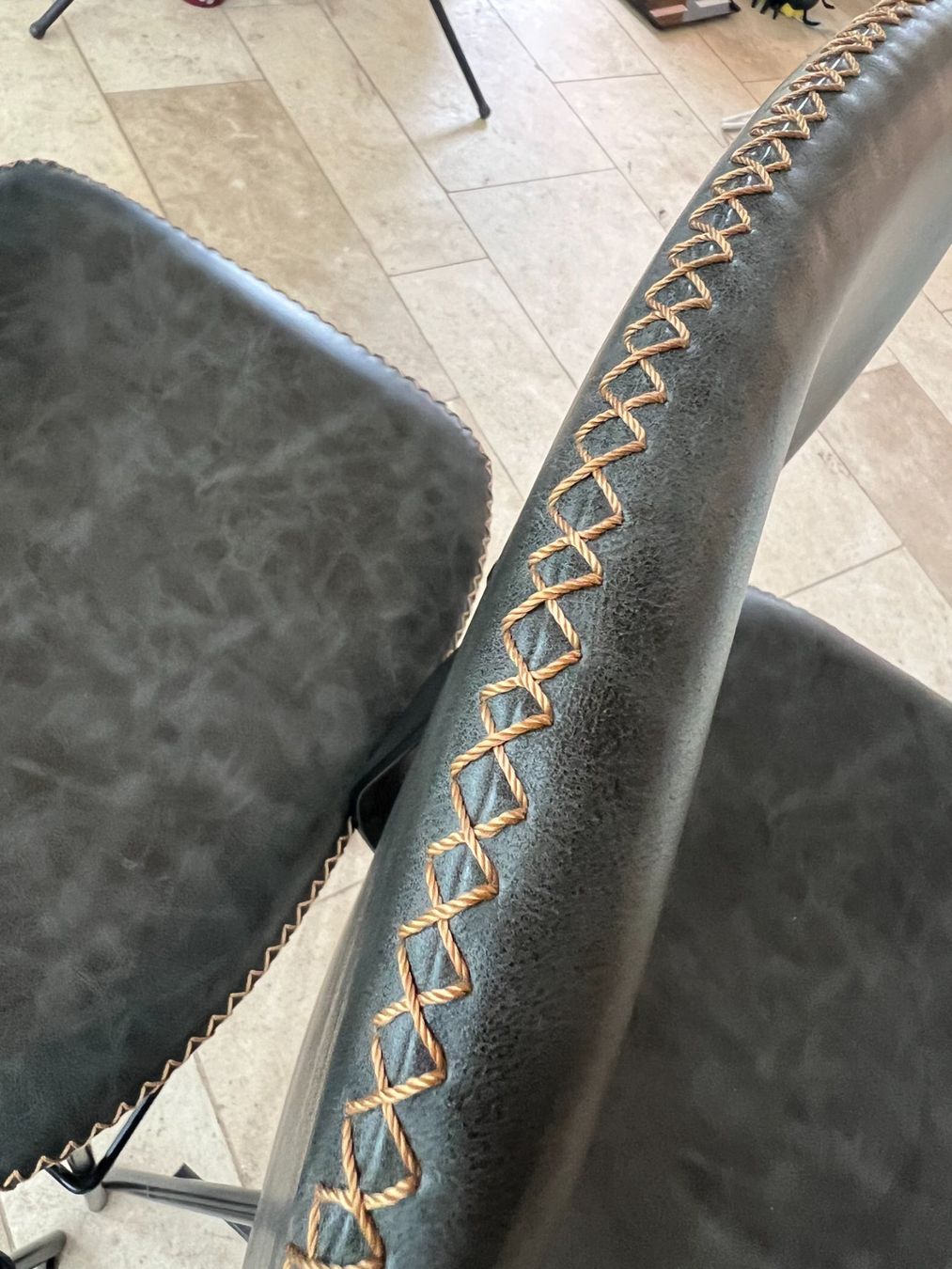 Sgabelli: Barhocker / Bar Stools – Usato da Wangen ZH venduto da Blumen29 1