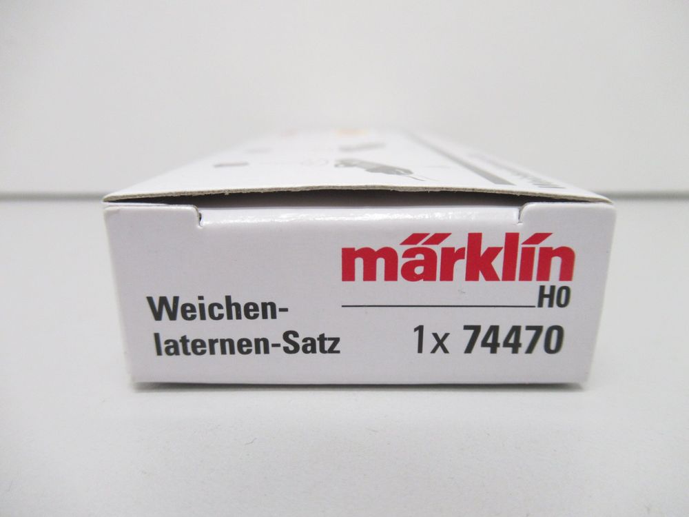 Märklin H0 - 74444/74470 - Toebehoren - Set met lantaarns, decoders en Märklin H0 - 74444/74470 - Toebehoren - Set met lantaarns, decoders en