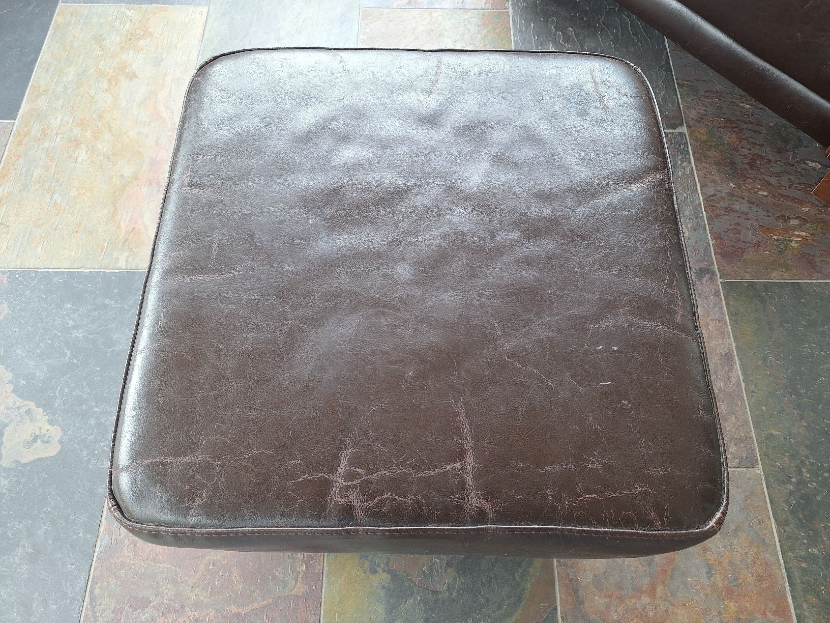 Poltrone: Eleganter Sessel mit Hocker – Usato da Meggen venduto da Kailein 2