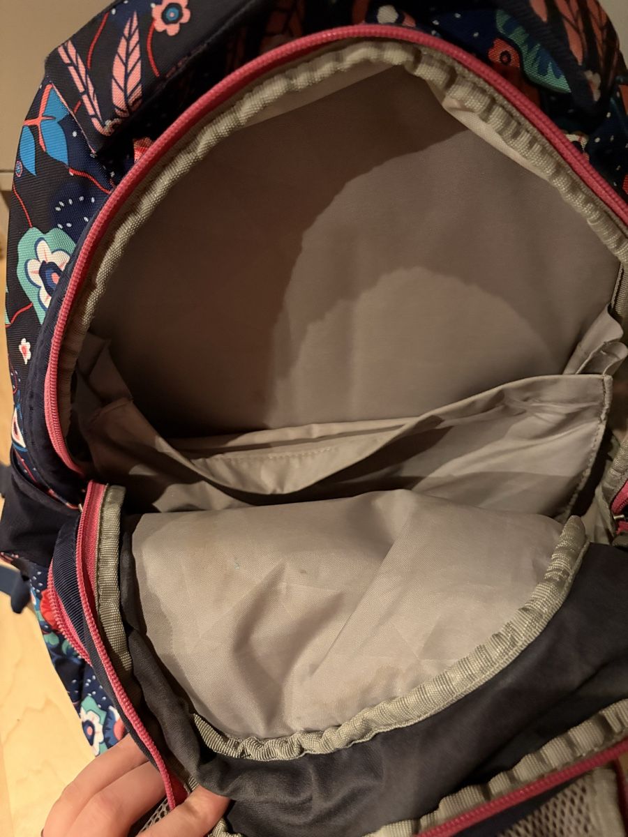 Satch Kindertaschen: Schulrucksack Satch Blumenmuster blau rosa  – Gebraucht aus Pfäffikon ZH von lad_k9kr 2