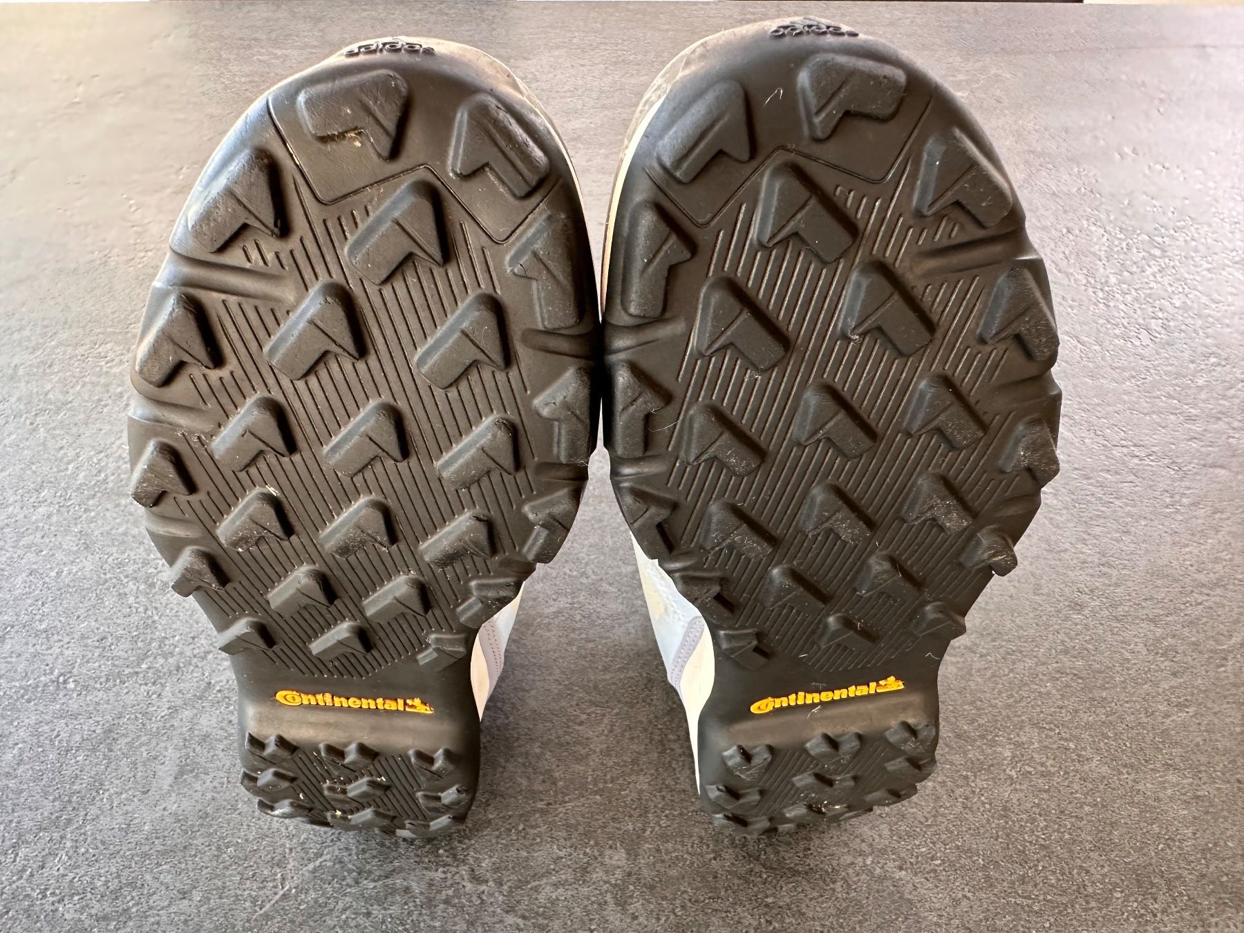 Adidas Chaussures garçon: Wanderschuhe Adidas Terrex GORE TEX Gr. 39 1/3 – D'occasion à Arboldswil par schlulu 4