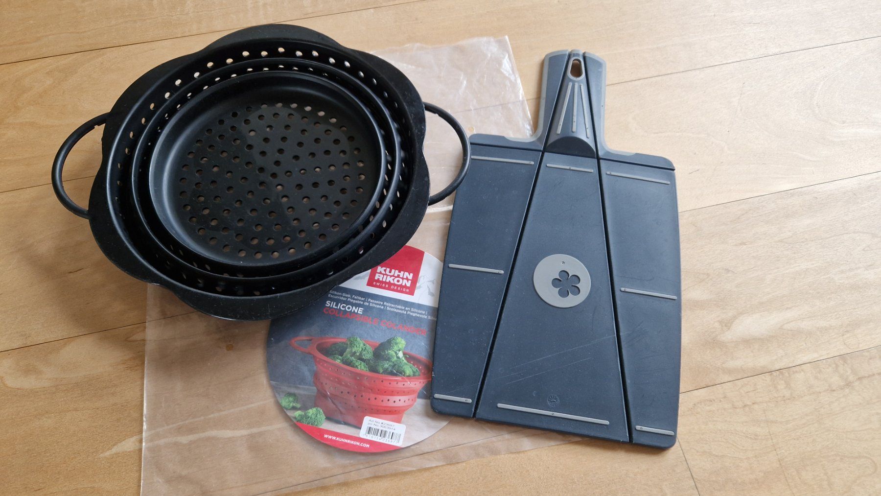 Kuhn Elettrodomestici da cucina: Kuhn Rikon foldable colander + cutting board, space saving – Nuovo (secondo la descrizione) da Adliswil venduto da fashionholic 2