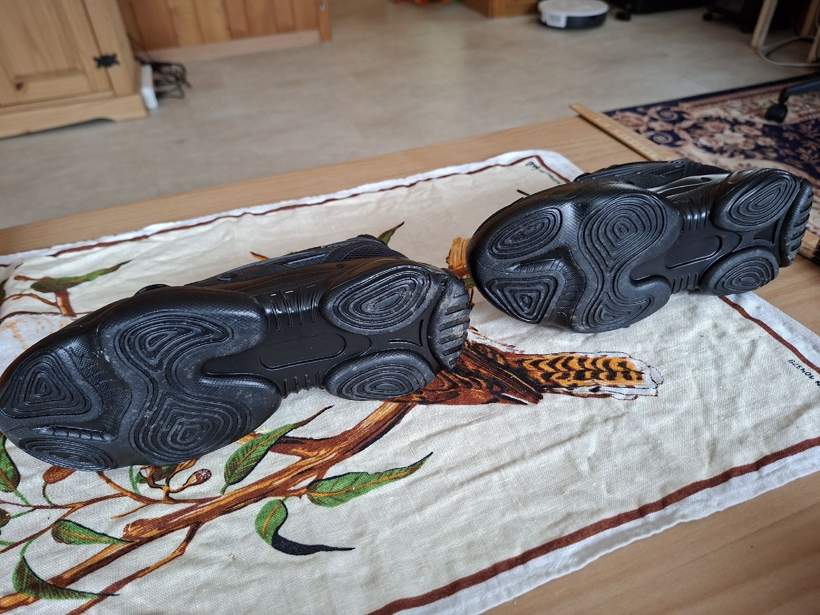 Herrenschuhe: Schwarze Herren Sneaker - Top Zustand, Grösse 40 – Neu (gemäss Beschreibung) aus Marbach LU von antanarivo 3
