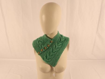 HANDARBEIT Gestrickter Schalkragen grün