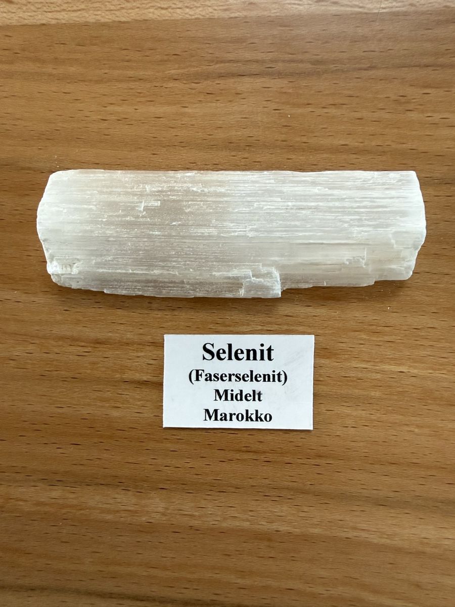 Edelsteine: Selenit – Gebraucht aus Grenchen von Bastet007