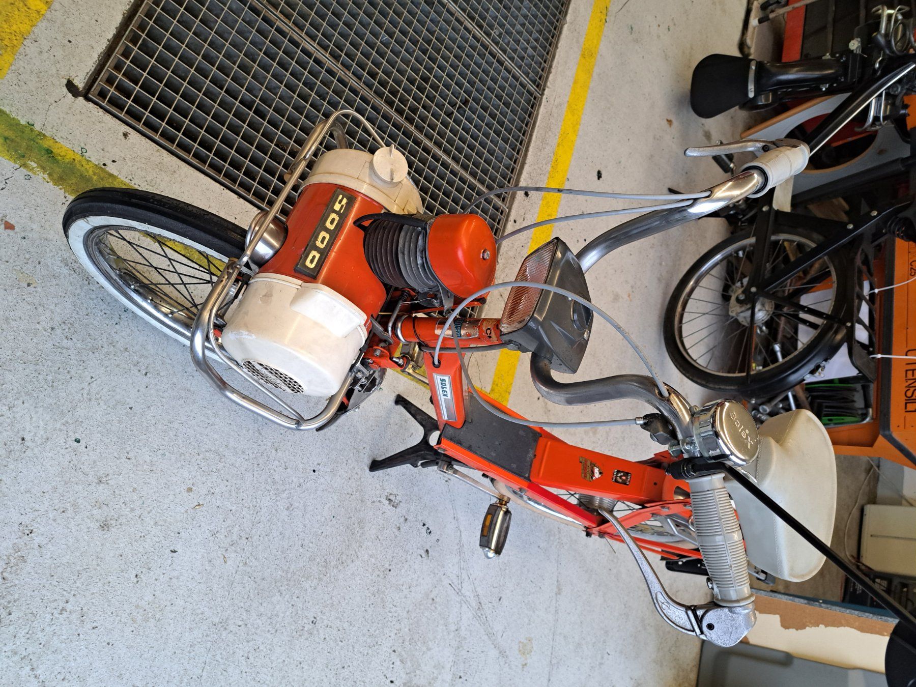 Solex Cyclomoteurs: Noch ein schöner Solex 5000 Mini mit Ausweis !! – D'occasion à Holziken par Lenz-Driver