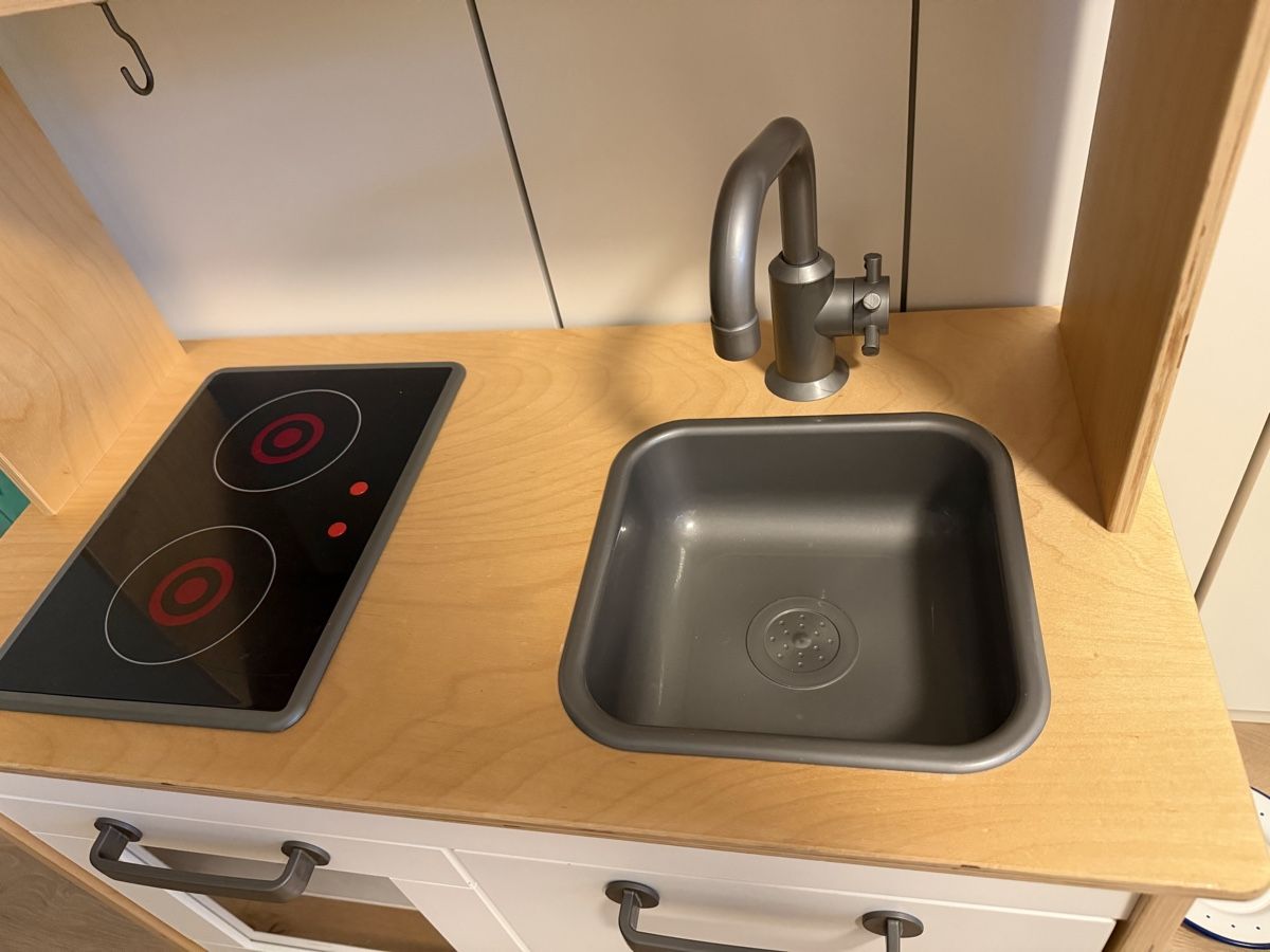 Ikea Giocattoli: Duktig Spielküche von IKEA – Usato da Hüttikon venduto da OR01 4