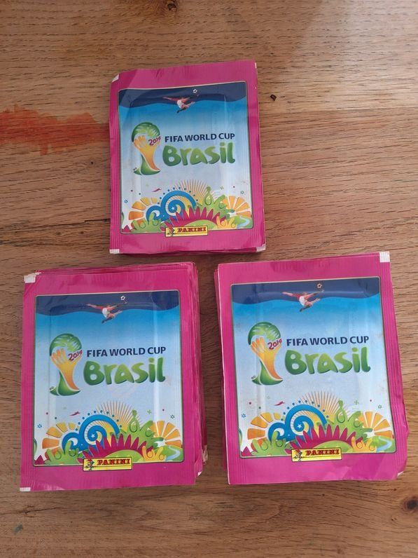 Panini Carte collezionabili: Panini WM 2014 / Originalverpackte Tüten / Pinke Version – Nuovo (secondo la descrizione) da Horw venduto da Zemmerli