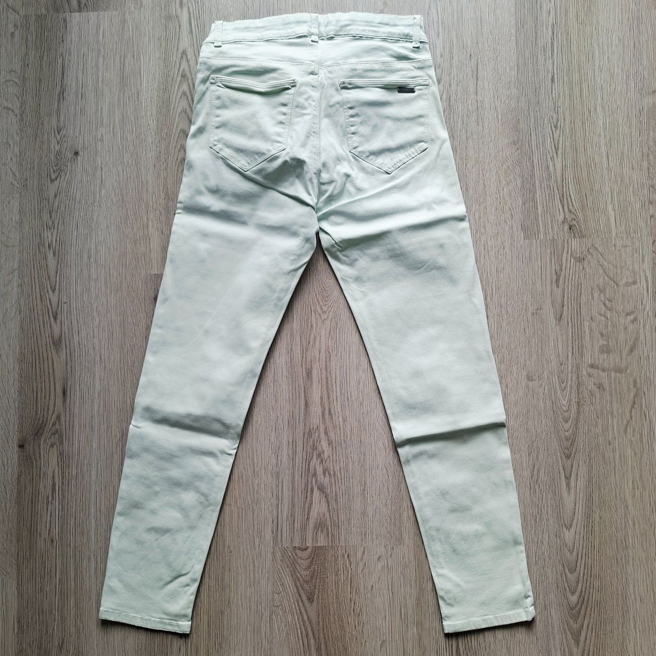 Esprit Jeans: Esprit Jeans, hellgrün, Grösse 34, – Usato da Emmen venduto da Tigerlady 4