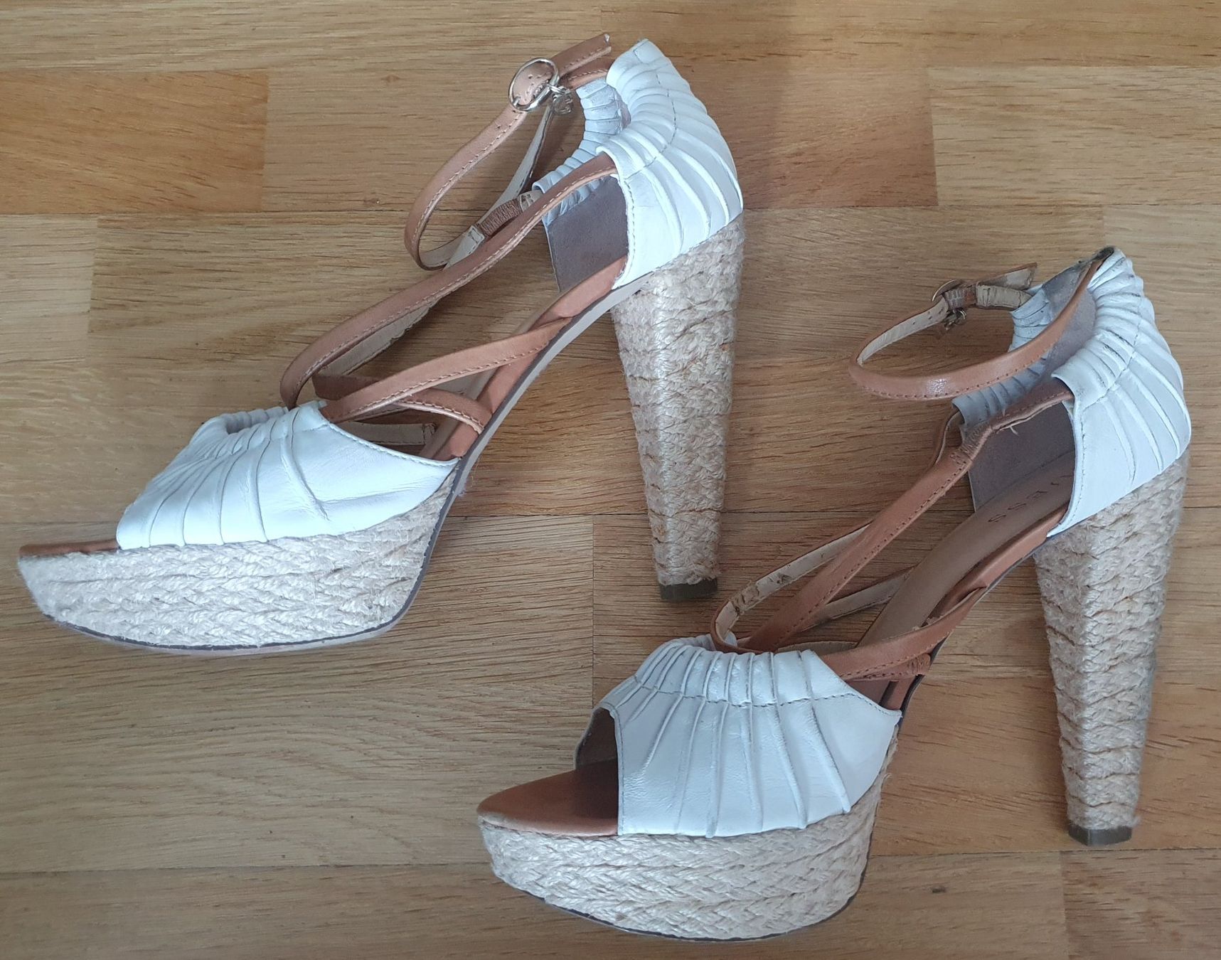 Guess Scarpe da donna: Sandales Guess avec talons - Taille 41 – Usato da Court venduto da Jovi2 3