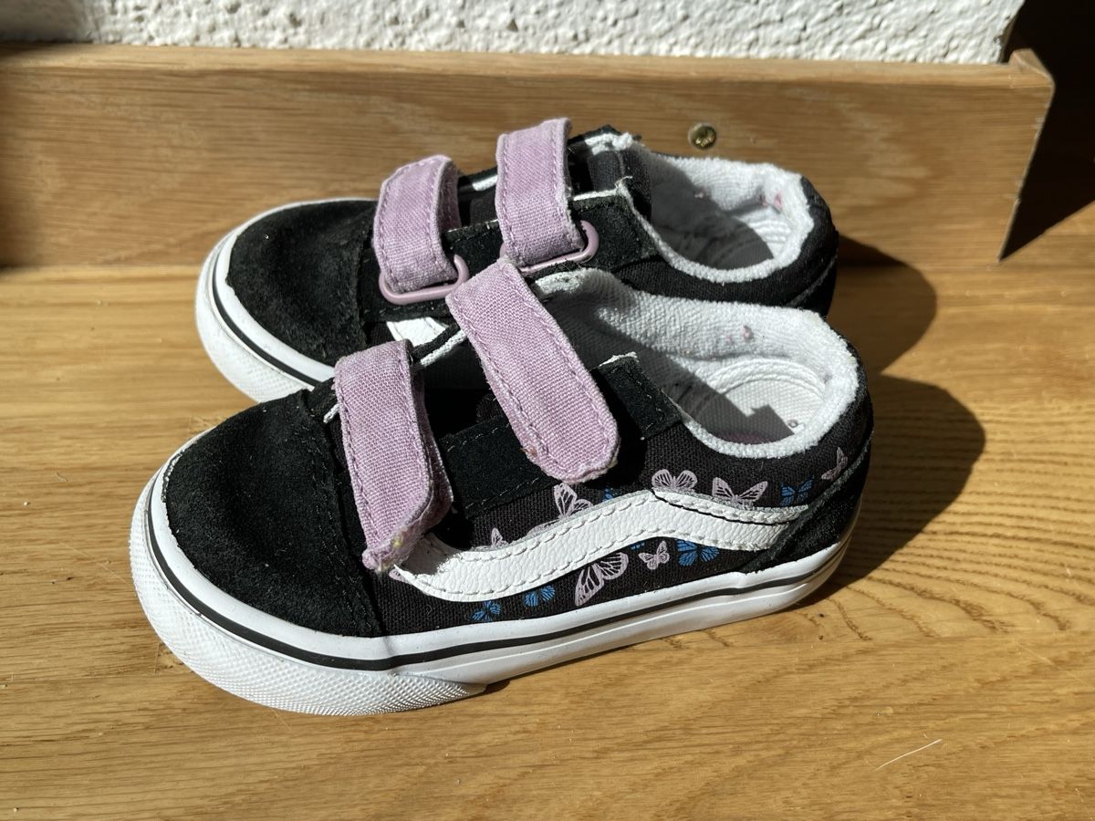 Vans Scarpe per ragazze: Vans Gr. 22 mit Schmetterlingen – Usato da Rapperswil SG venduto da Jule1410 1