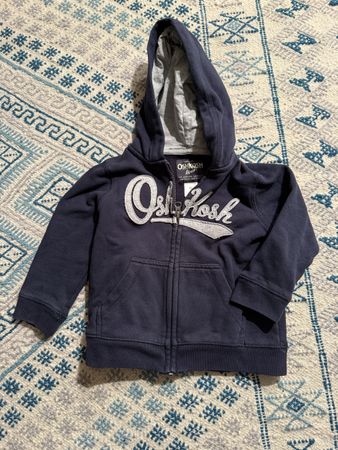 Kapuzenpullover von Oshkosh 3 Jahre