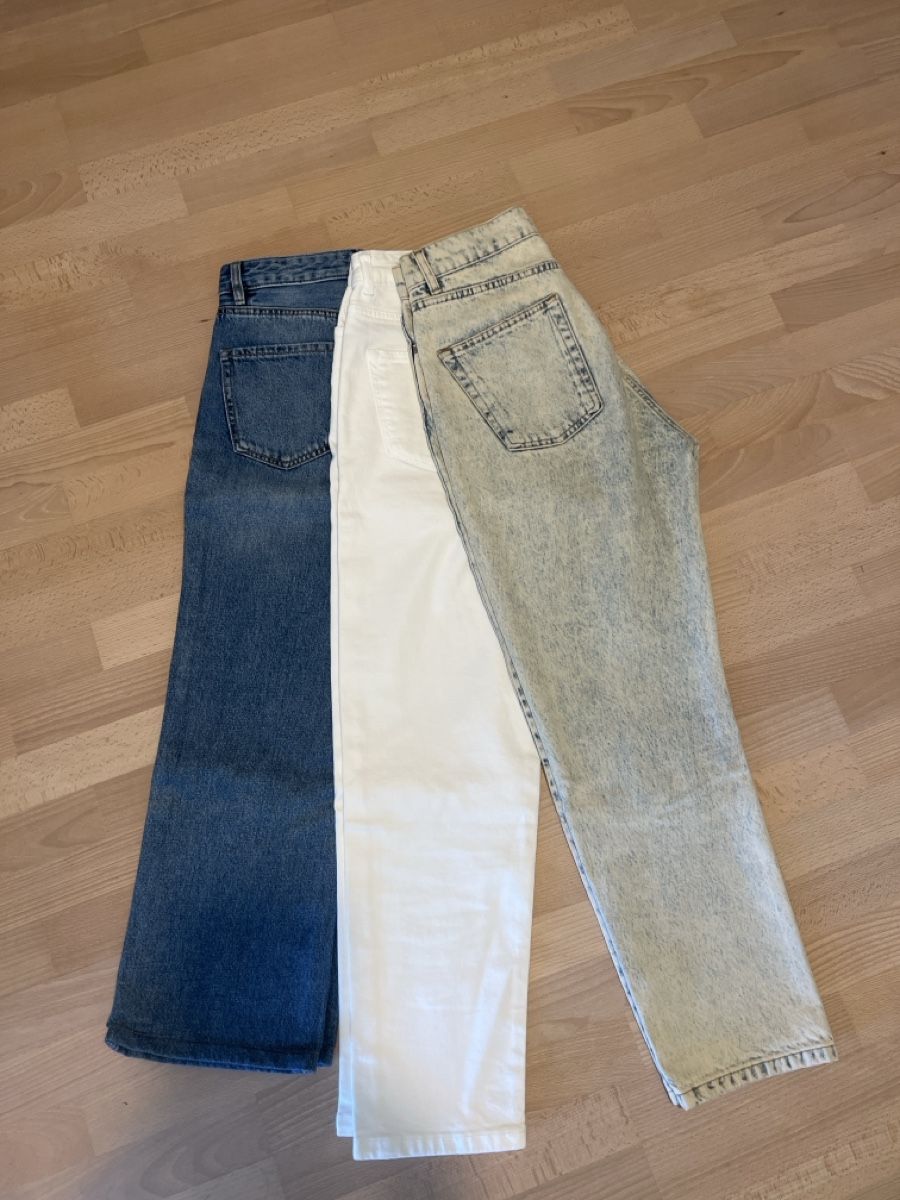 Lotti di vestiti: Damen Jeans 38 – Usato da Winterthur venduto da Dasomesi