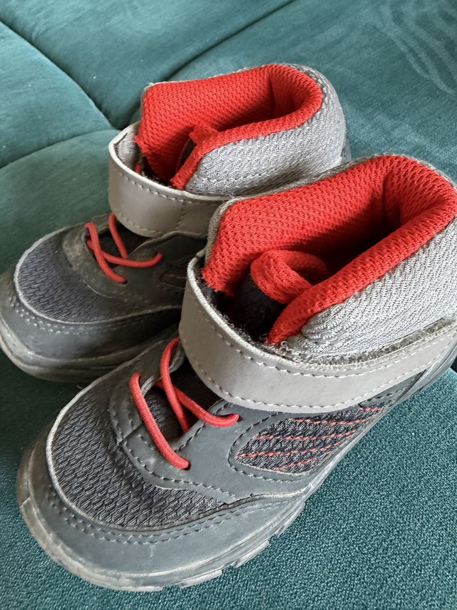 Scarpe da uomo: Kleinkinder Schuhe Gr. 21-22 EU – Usato da Nänikon venduto da sam_7nk7 3