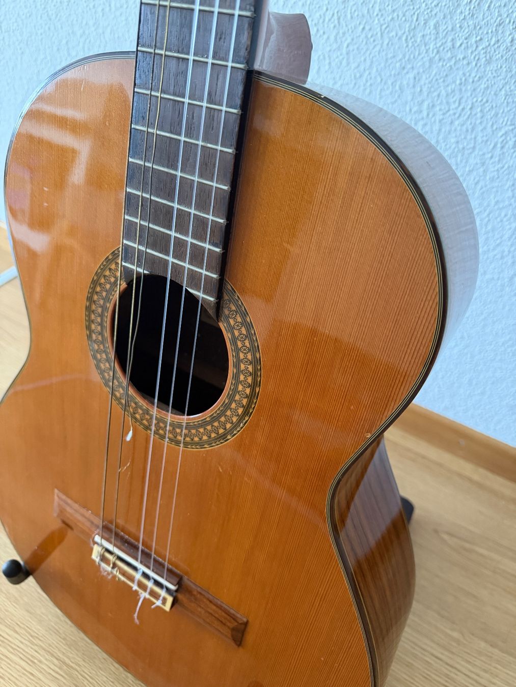 Strumenti musicali: Gitarre Vimus – Difettoso da Meilen venduto da Captain.M 2
