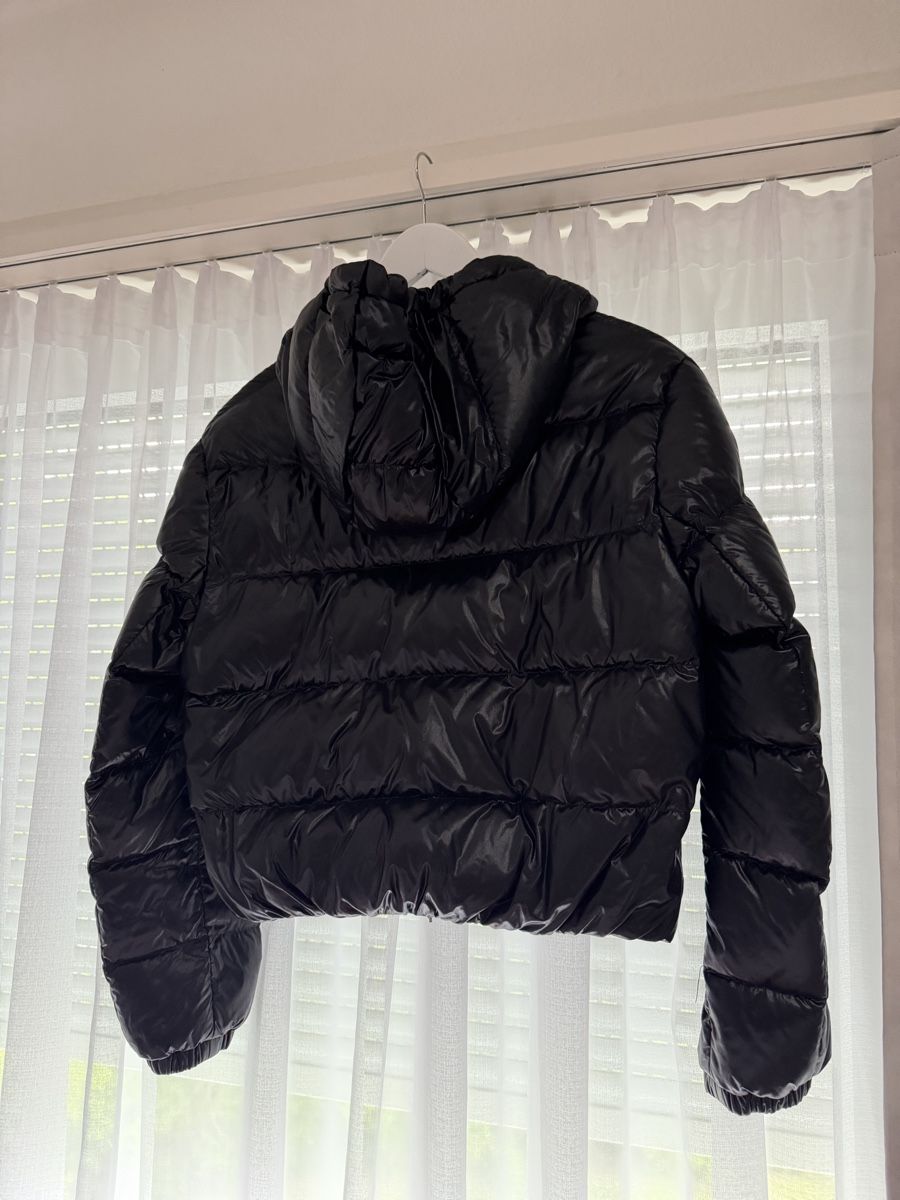 Giacche: Moncler Damenjacke – Usato da Baar venduto da tam_bf8q 1