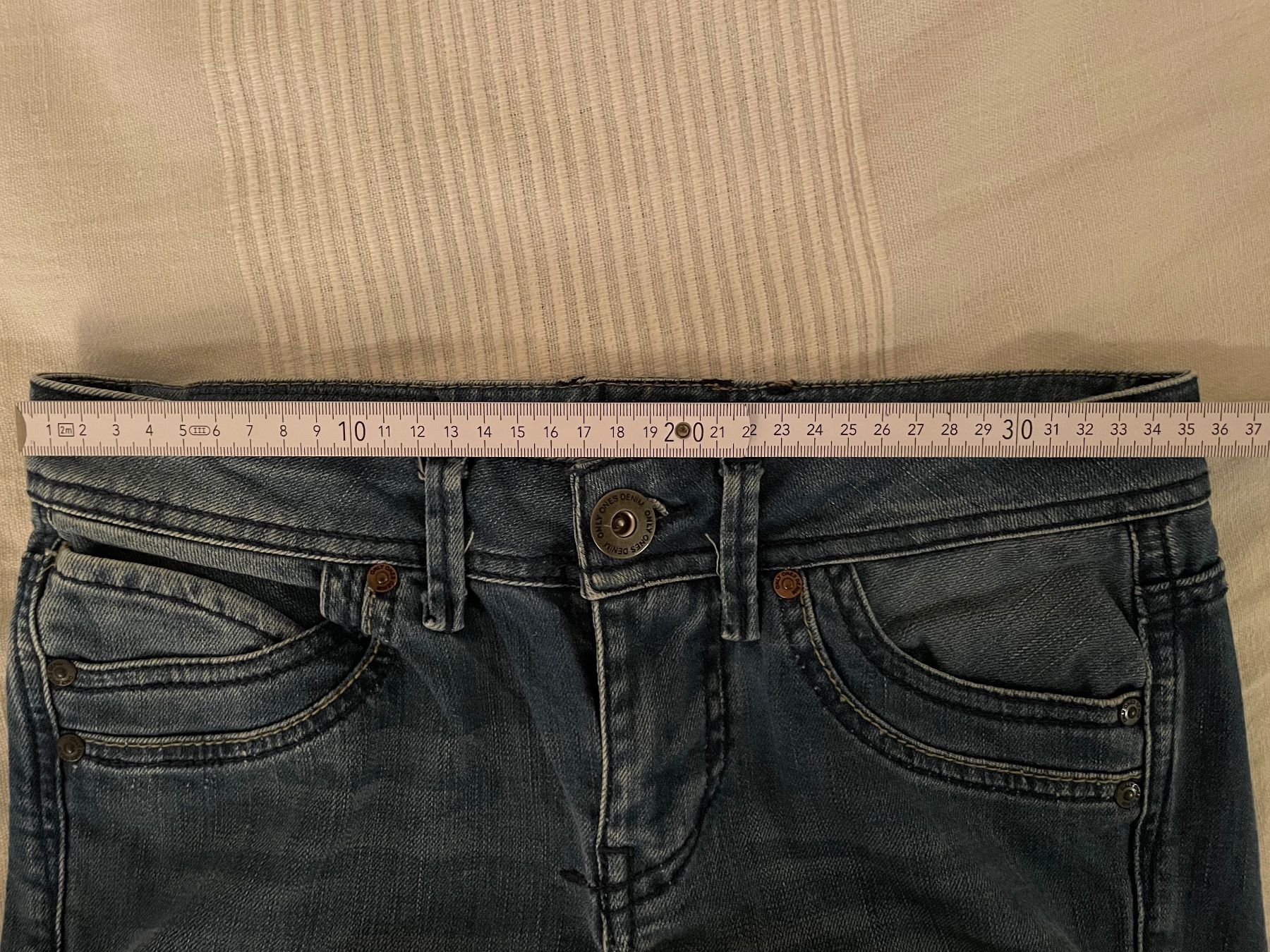 Only Jeans: Flared Low Jeans Only 26/34 – Usato da Greifensee venduto da cosma76 4