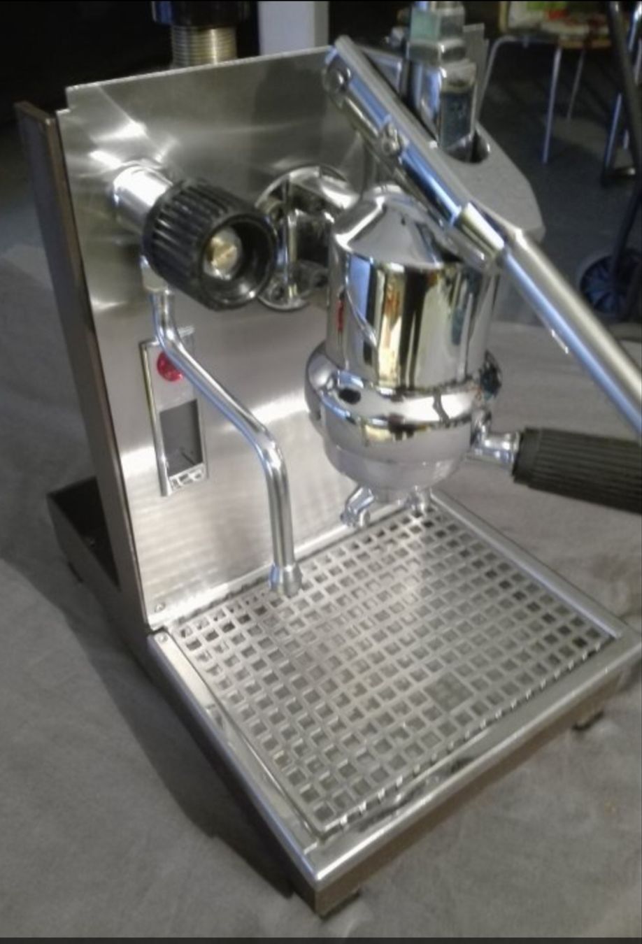 Olympia Express Machines à café & Machines à expresso: Olimpya Express Cremina 67 Oldtimer Espressomaschine Kaffeem – D'occasion à Stabio par vespasprint 2