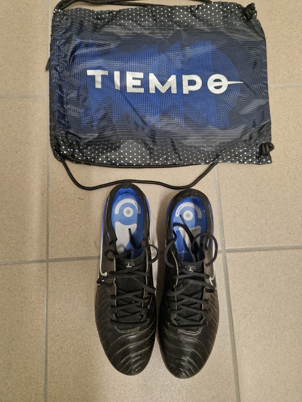 Nike Herrenschuhe: Kickschuhe Nike Tempo Grösse 43 – Neu (gemäss Beschreibung) aus Basel von RobertoMansella84