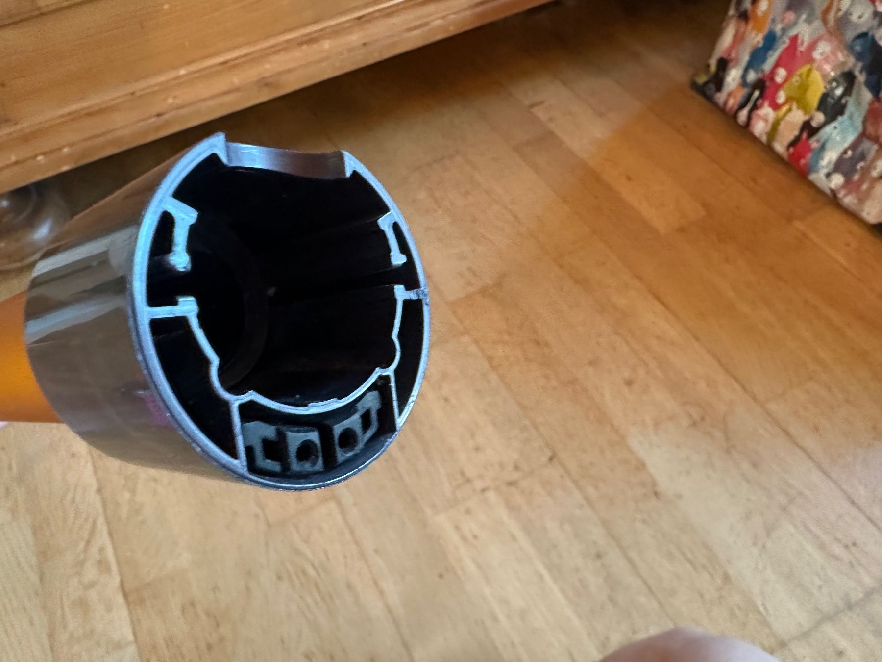 Dyson Aspirapolveri & Accessori: Dyson Saugrohr ab V8 – Usato da Jonen venduto da Qubic 2