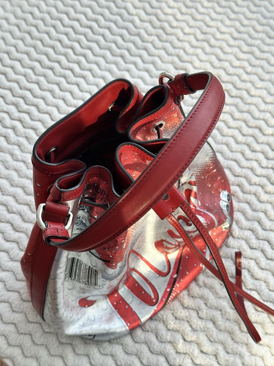 Moschino Borse da donna: Moschino Coca-Cola-inspired leather bucket bag – Usato da Uhwiesen venduto da CelineDior 6