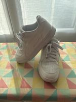 Puma Turnschuhe weiss EUR 35.5 gute Zustand