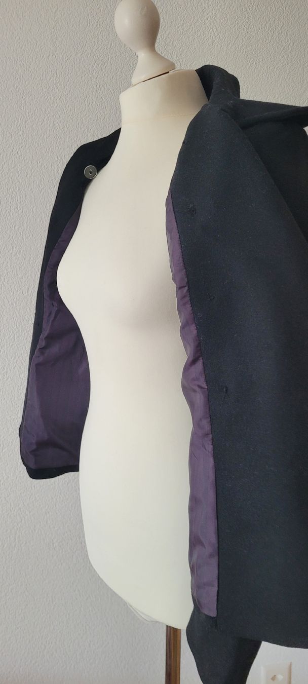 H&M Cappotti: schicker warmer Kurzmantel – Usato da Herisau venduto da Yyyoga 5