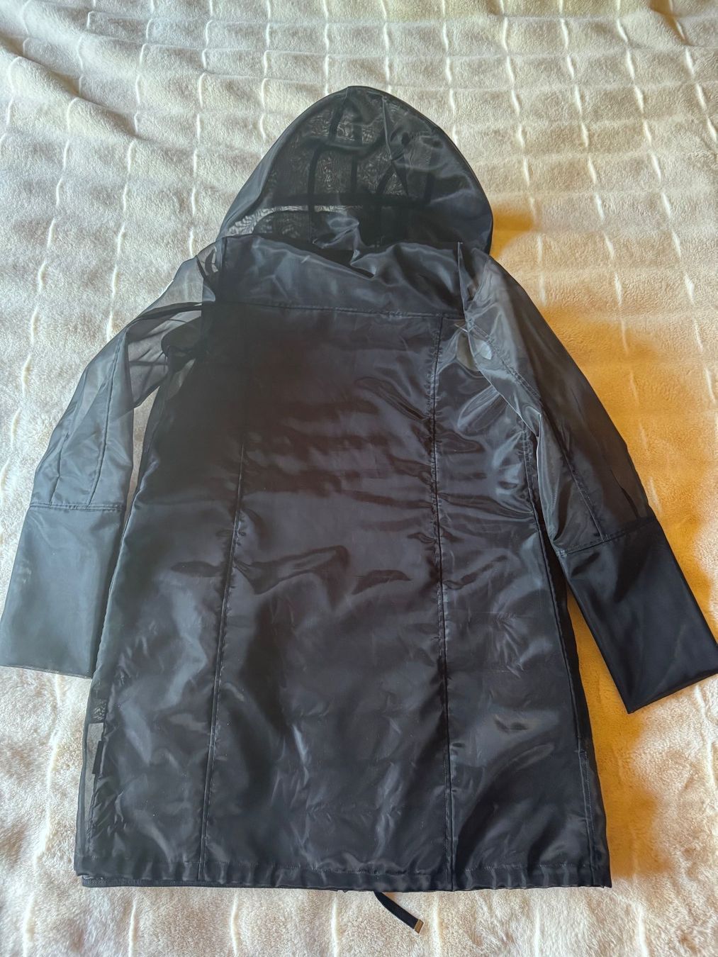 Moncler Giacche: Moncler Doumerc White Logo Hooded Jacket – Usato da Grund b. Gstaad venduto da ReLuxe 9