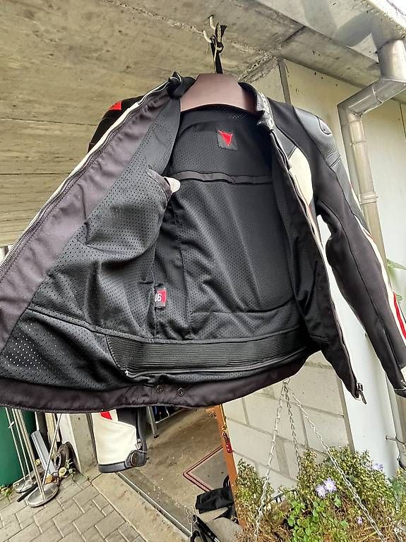 Vestes: Damen Motorradjacke Dainese – D'occasion à Rufi par GrizzlyundPocahontas 4
