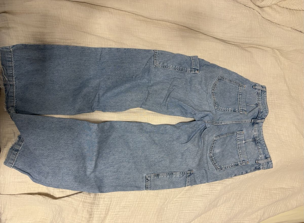 H&M Jeans: Cargo-Jeans von H&M – Usato da Würenlos venduto da anx.ne 1