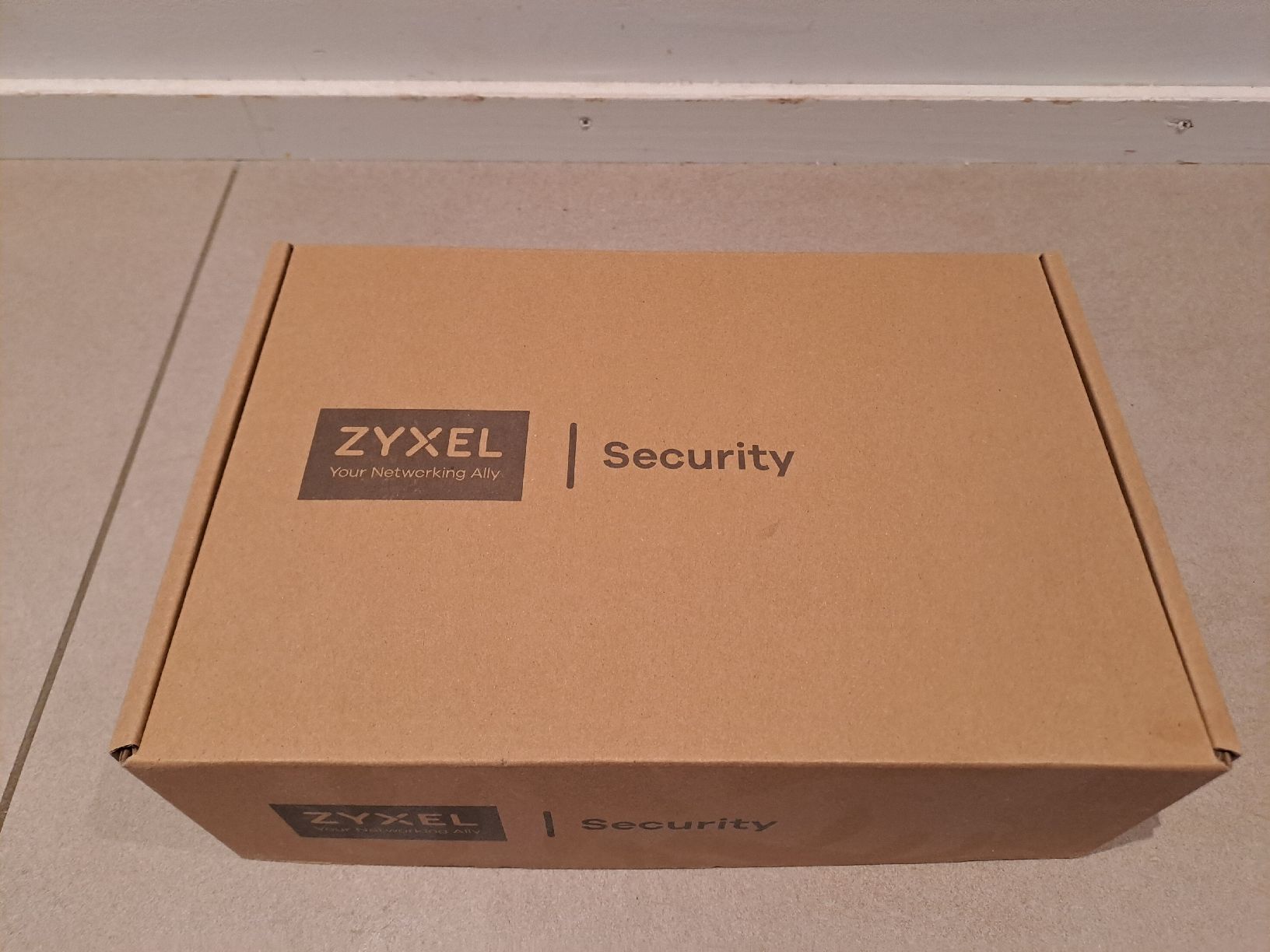 Zyxel Modems & Routeurs: Zyxel VPN2S – Neuf avec emballage d'origine à Menzingen par gispat 6