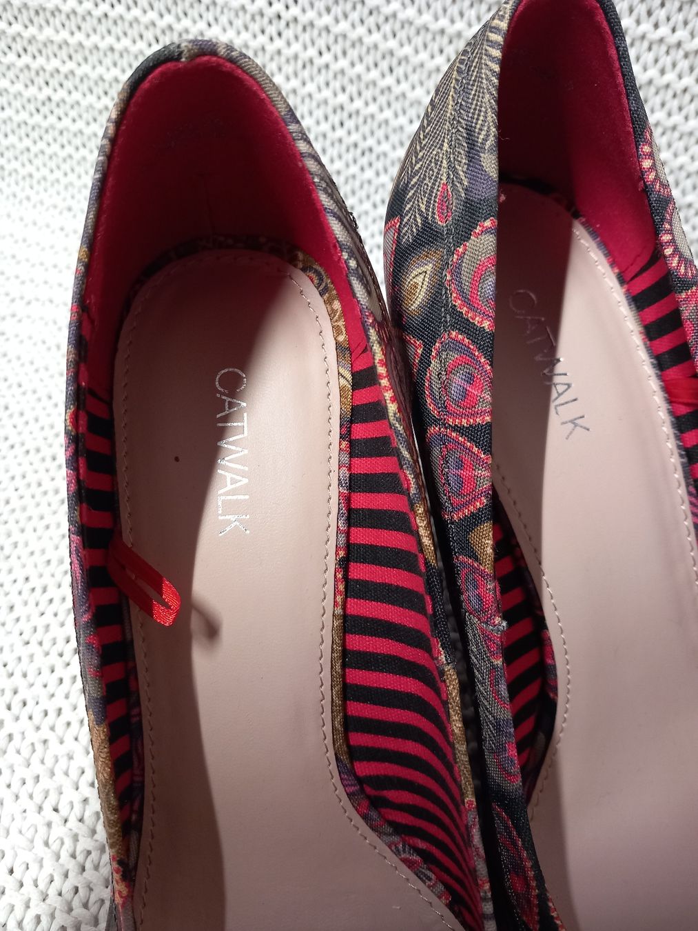 Scarpe da donna: Keilabsatz Pumps Catwalk Gr.40 NEU – Nuovo (secondo la descrizione) da Gwatt (Thun) venduto da umwelt-brocki 4