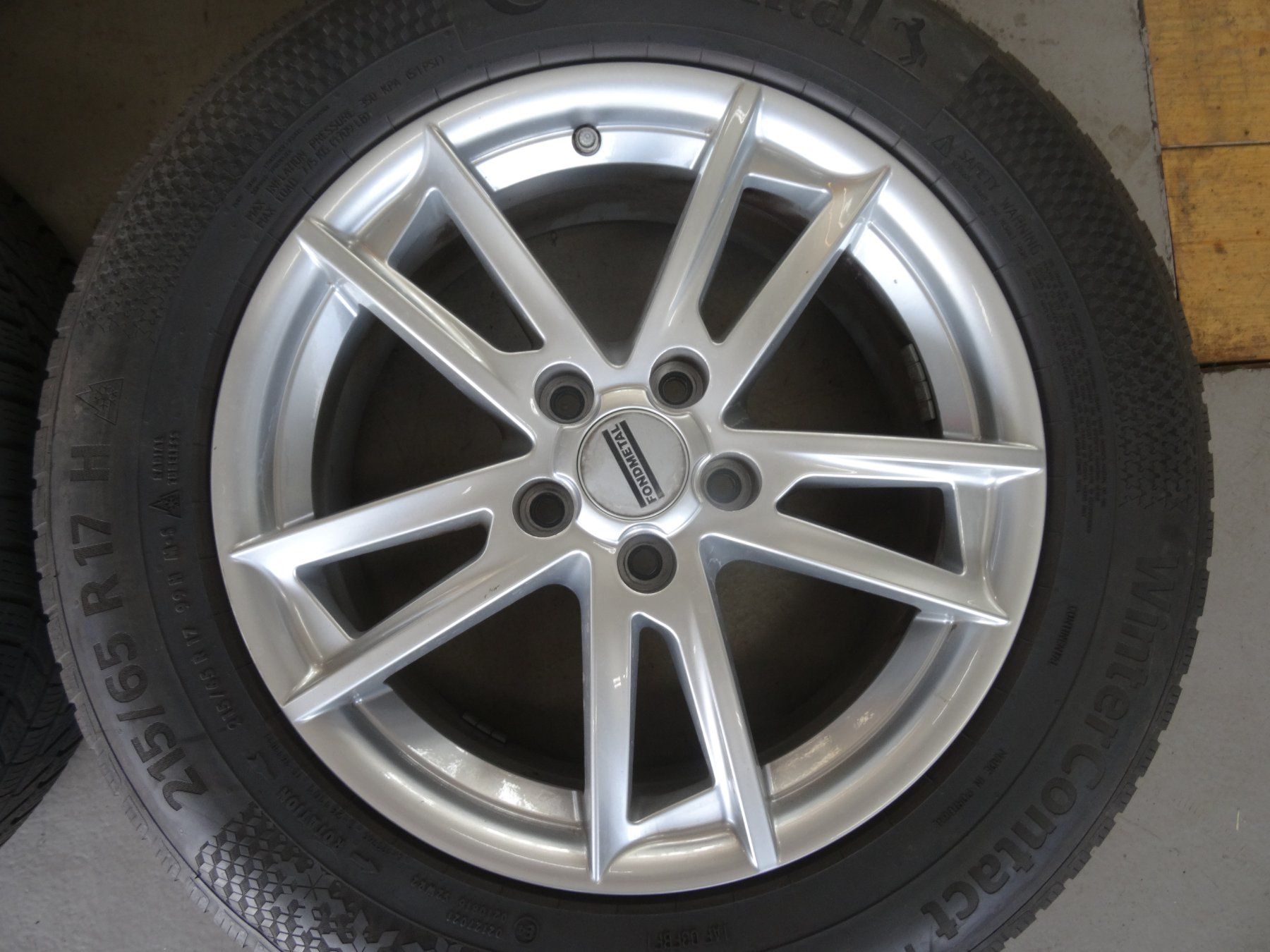 Hyundai Pneumatici & Ruote complete: Hyundai Tucson Winterräder mit TPMS – Usato da Oberrüti venduto da Hardcoretuning 3