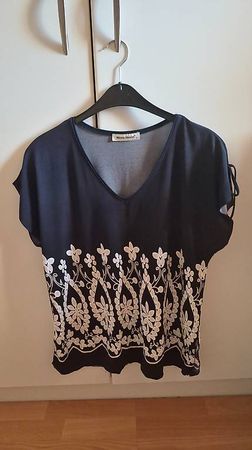 T- Shirt