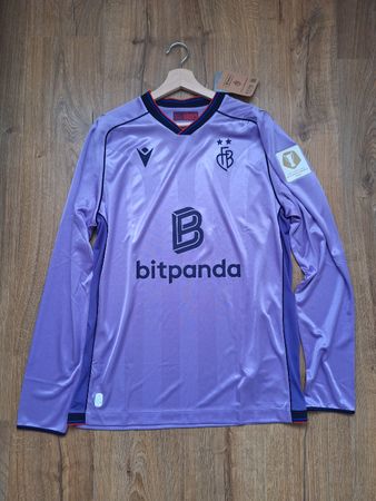 Originales FC Basel Langarm Trikot mit Meisterpatch