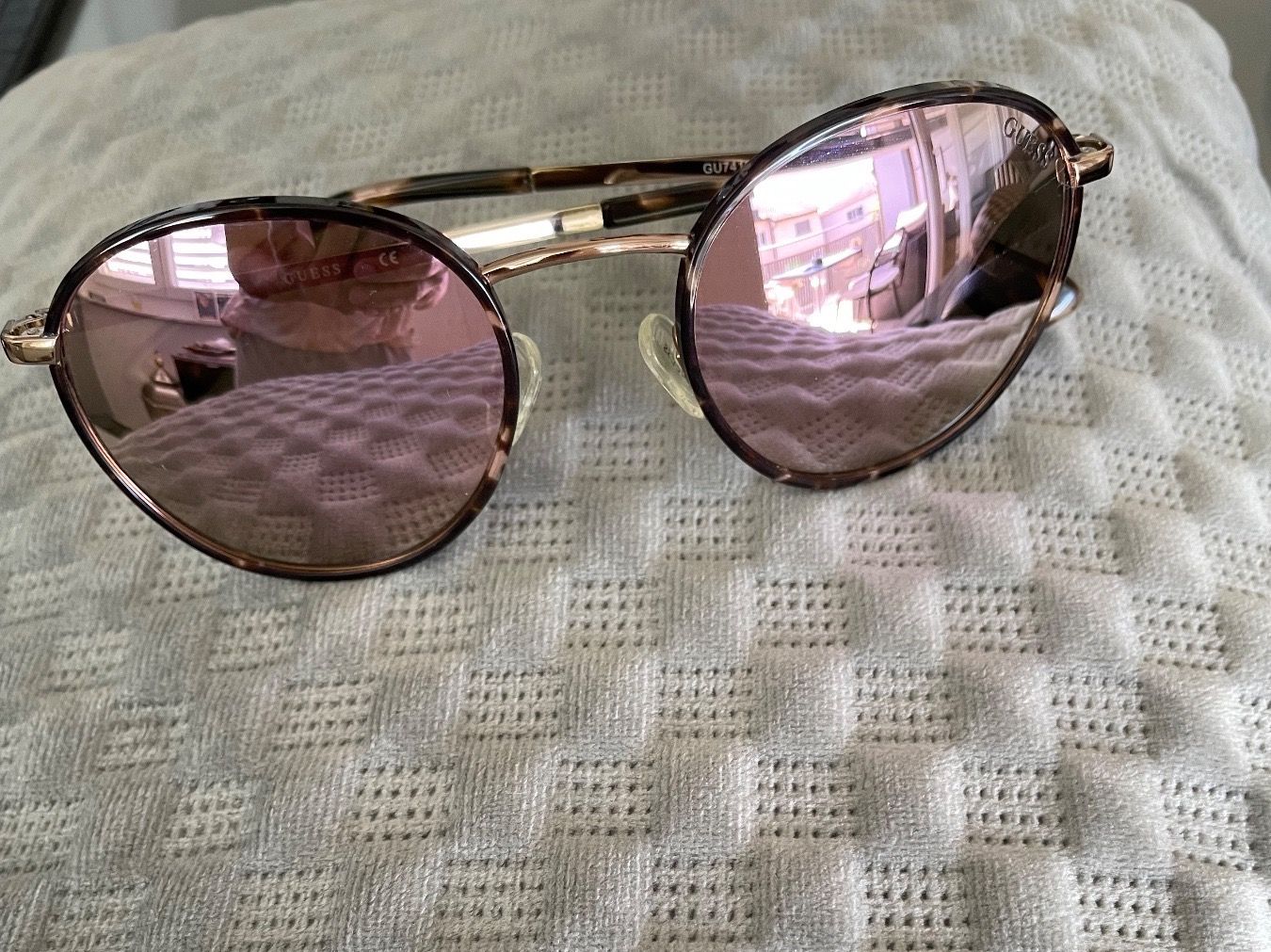 Guess Brillen & Gläser: GUESS Sonnenbrille – Neu (gemäss Beschreibung) aus Zürich von SeldaY