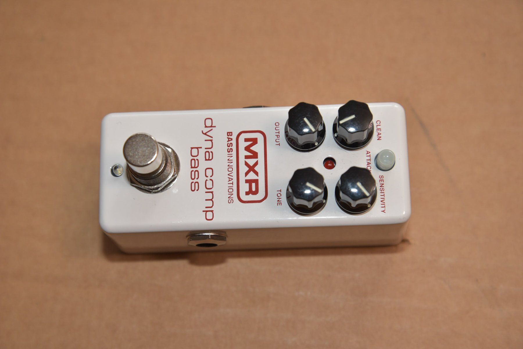 Strumenti musicali: MXR Dyna Comp Bass Mini Compressor M282 - Dunlop – Nuovo e nell'imballaggio originale da Basel venduto da Bertob 2