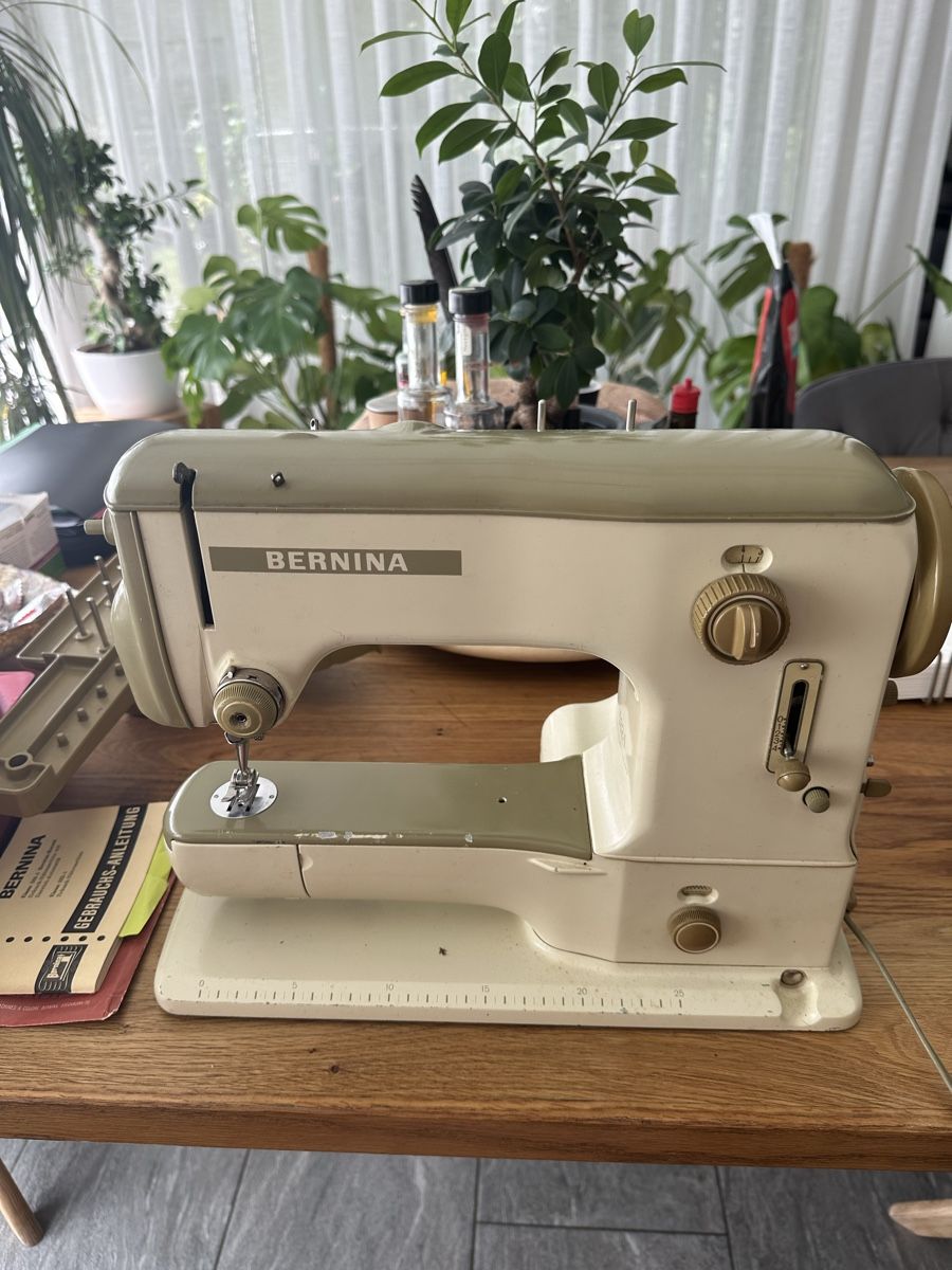 Bernina Nähmaschinen: Bernina alt – Defekt aus Chur von S.Raschle