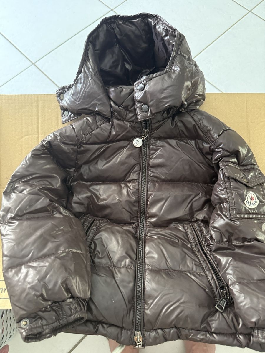Moncler Giacche & Cappotti: Daunenjacke Moncler braun  – Usato da Stäfa venduto da Mondo
