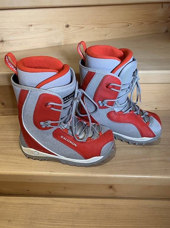 Scarpe da uomo: Boots de snowboard  – Usato da Le Brassus venduto da stev06