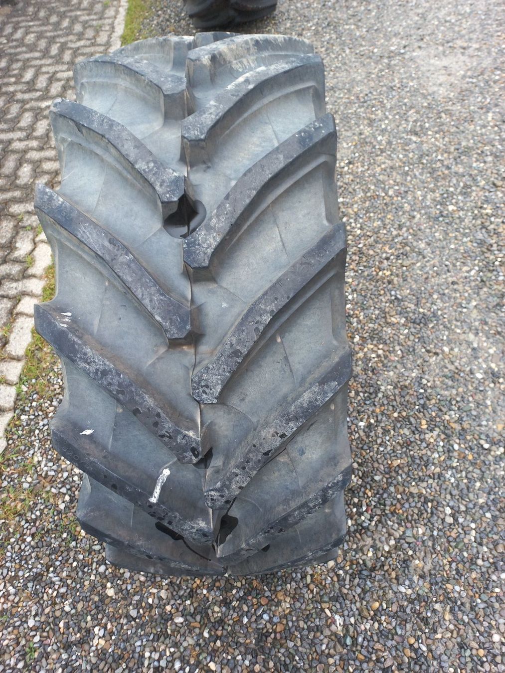 Pneumatici & Ruote complete: 1 Pneu Trelleborg 520/60 R28 – Usato da Buttwil venduto da obelix-idefix 1