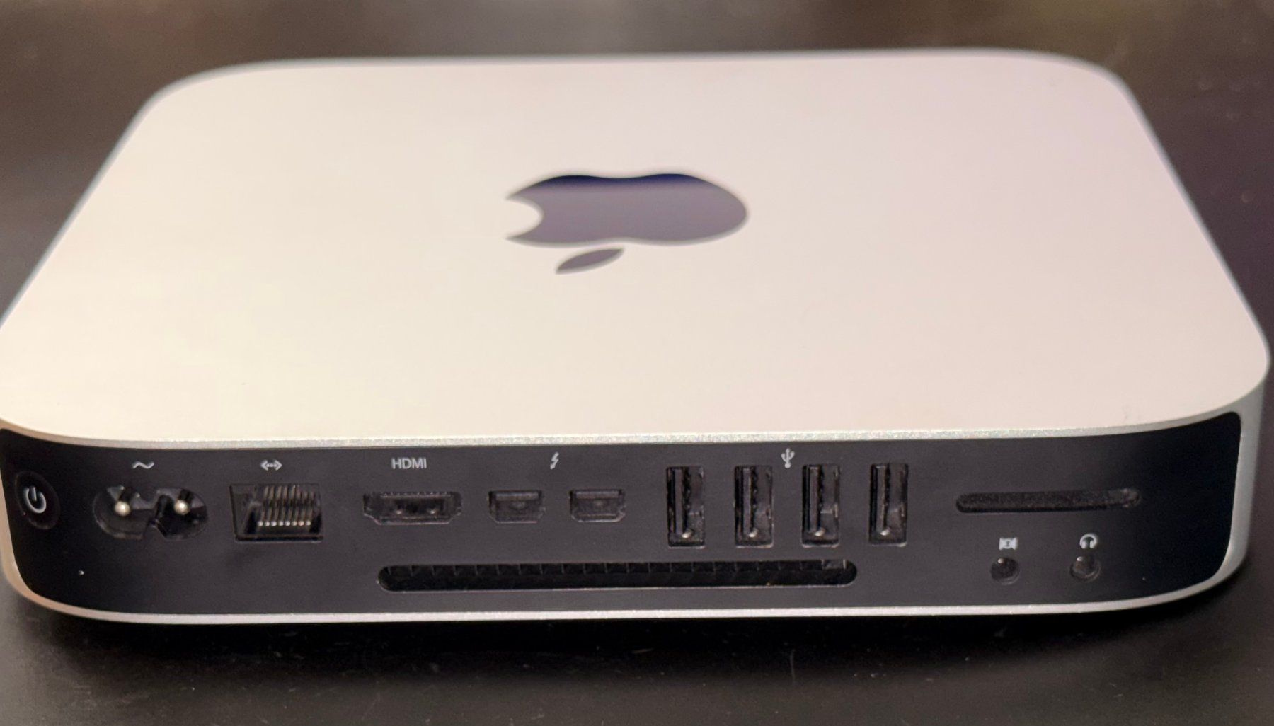 Apple PC: Mac Mini late 2014 1.4 GHz Dual-Core Intel Core i5 mit SSD – Usato da Rubigen venduto da dreamgirl 1