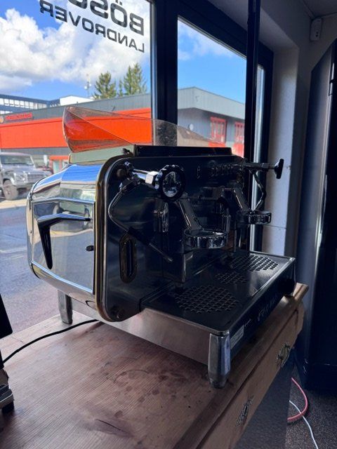 Faema Macchine per caffè & Macchine per espresso: Faema E61 Jubile 2-gruppig – Usato da Hinwil venduto da boesch04 4