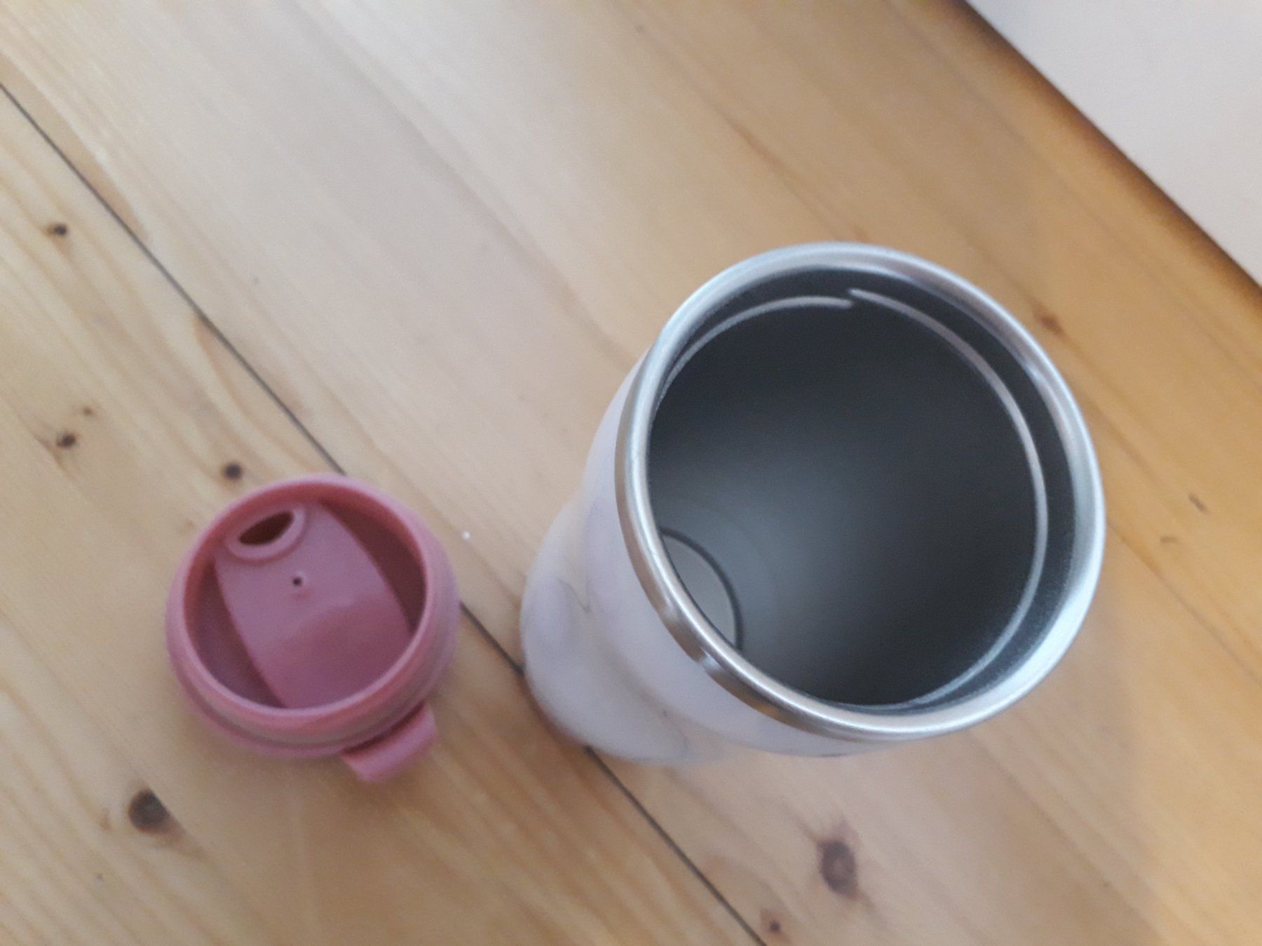 Contenitori & Simili: Thermos-Becher – Usato da Basel venduto da mon_7m8h