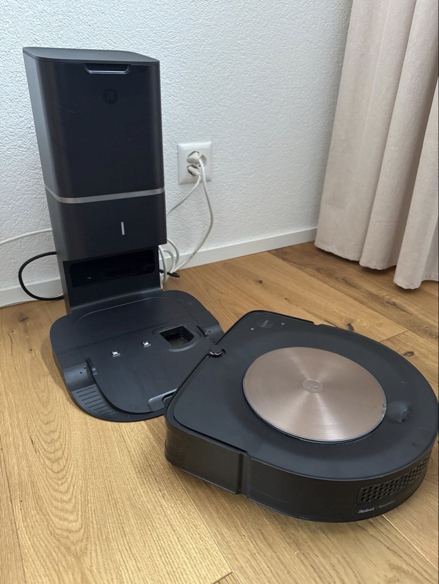 Irobot Aspirapolveri & Accessori: iRobot Roomba s9+ mit viel Zubehör – Usato da Etziken venduto da MaGa90 1