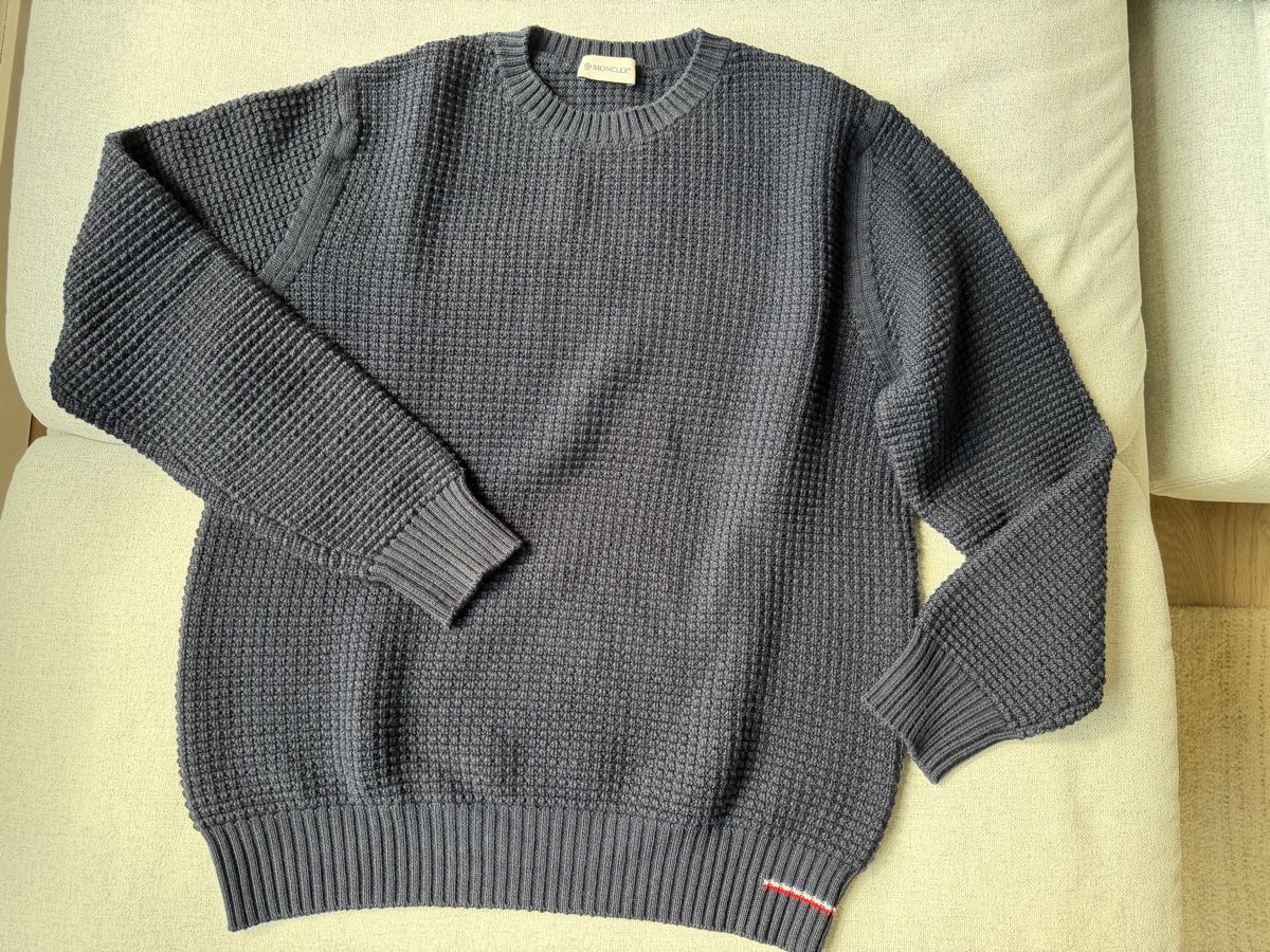 Moncler Pullover & Sweatshirts: Moncler Pullover aus Wolle – Gebraucht aus Meilen von Zurich_Glam