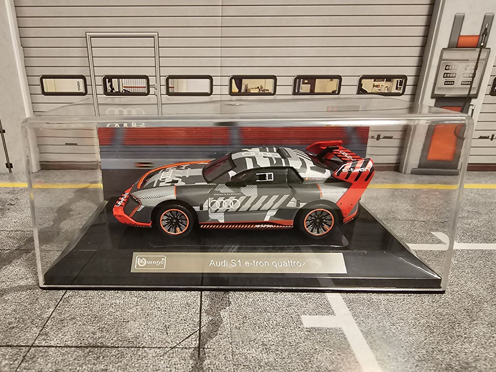 Audi Modellini d'auto: Audi S1 Hoonitron 1:43 Ken Block – Nuovo e nell'imballaggio originale da Wetzikon ZH venduto da ICEONE_