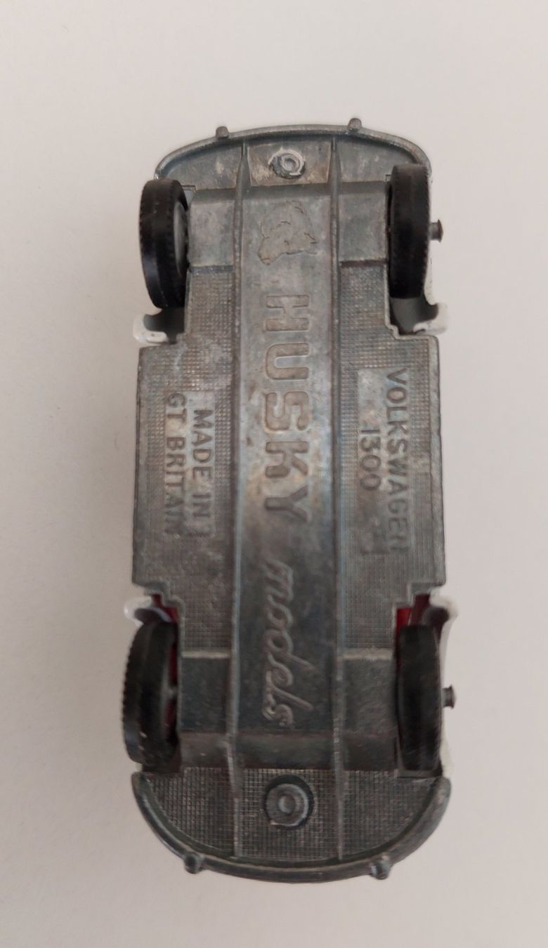 Corgi Toys Modellini d'auto: Husky VW Käfer 1300 Police – Usato da Schenkon venduto da Blech 3